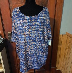 2xl LuLaRoe Irma High Low Shirt